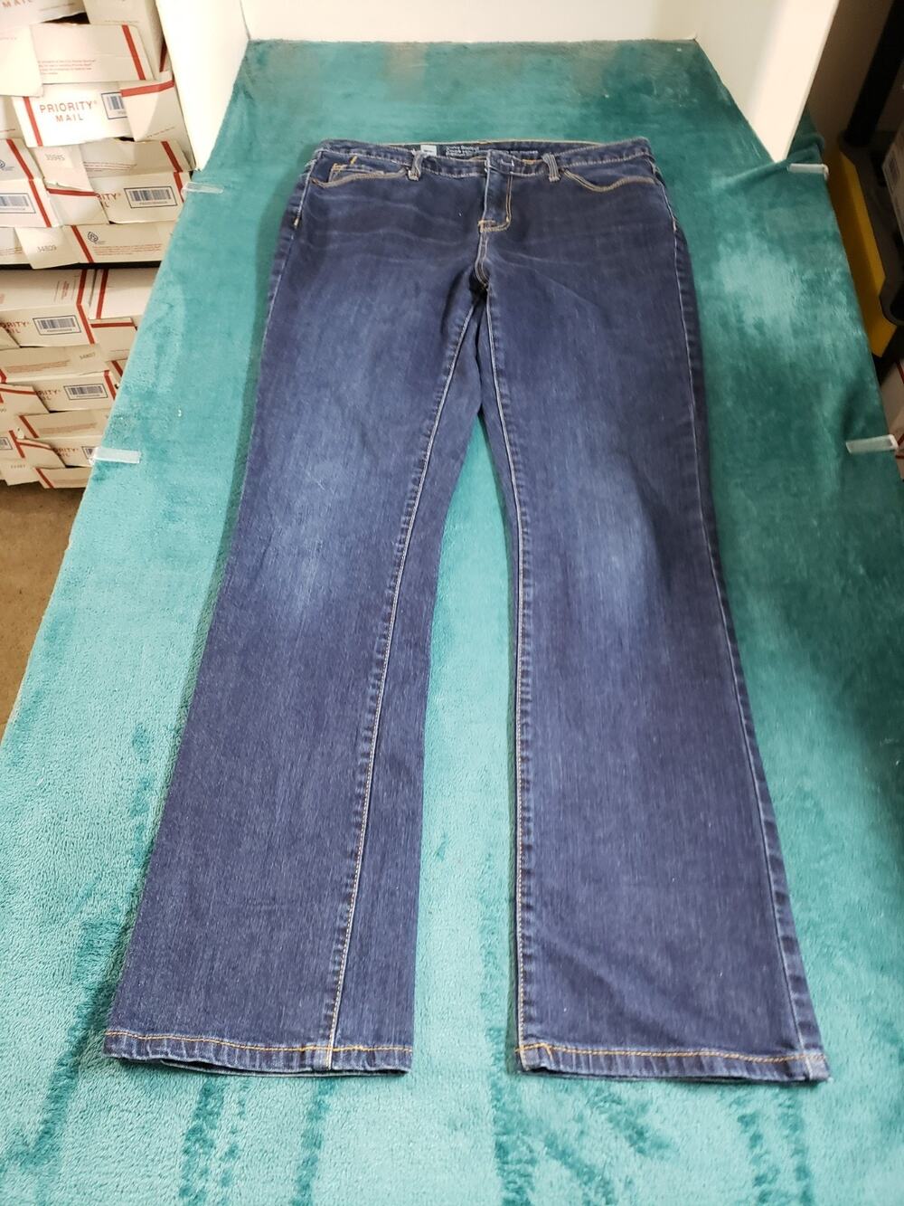 Mossimo Jeans Size 8 Short Women Blue Denim Stretch Pants Mid Rise Curvy Bootcut